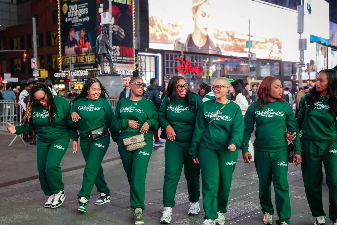 Members laughing together at the NYC Meet Up